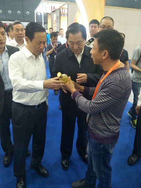 xh6388新濠天地,油茶种植生产加工销售,植物油种植生产加工销售